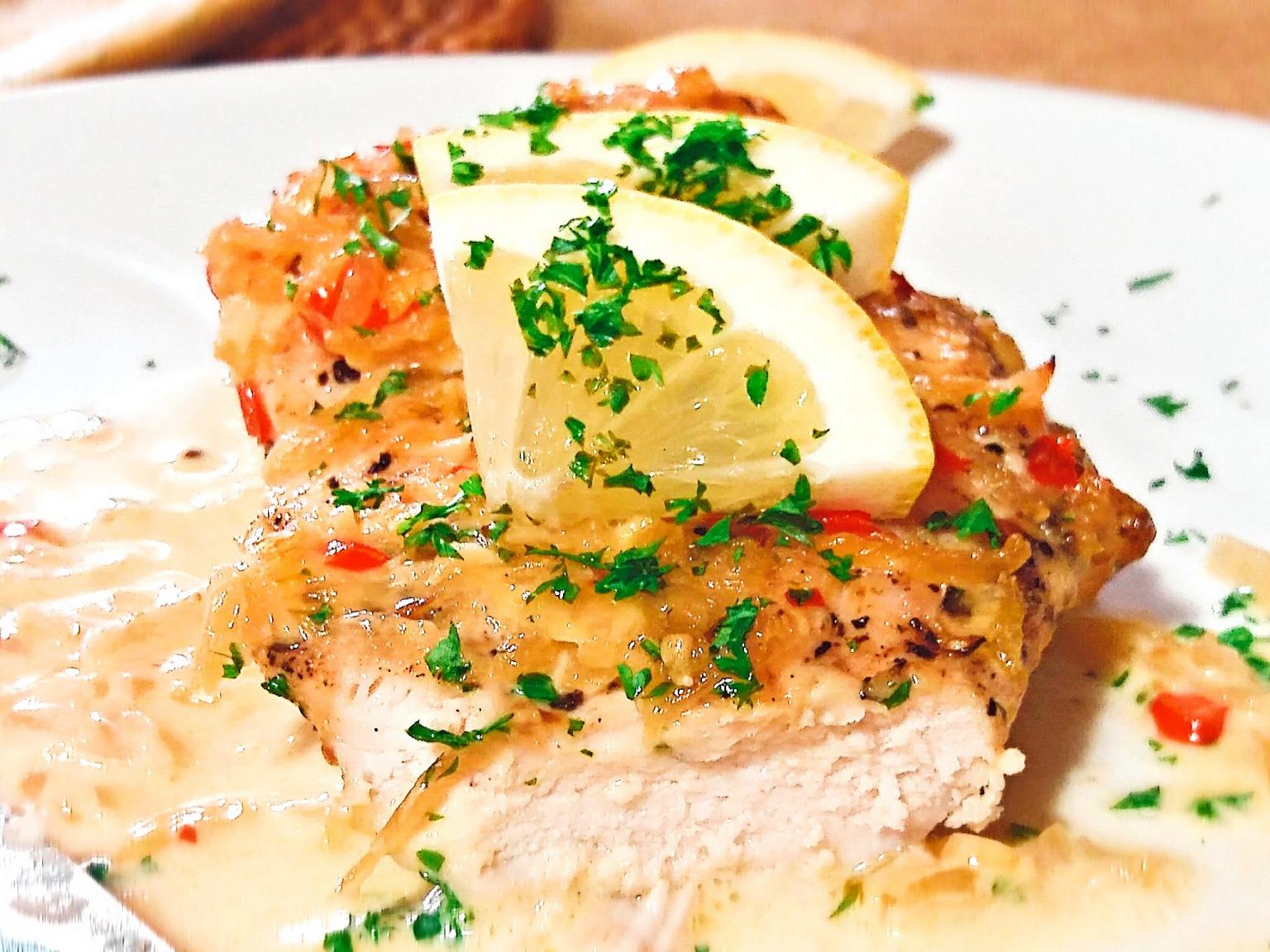 H hnchenbrust Mit Zitronen Knoblauch Sahnesauce MeatWant h-hnchenbrust-mit-zitronen-knoblauch-sahnesauce-meatwant