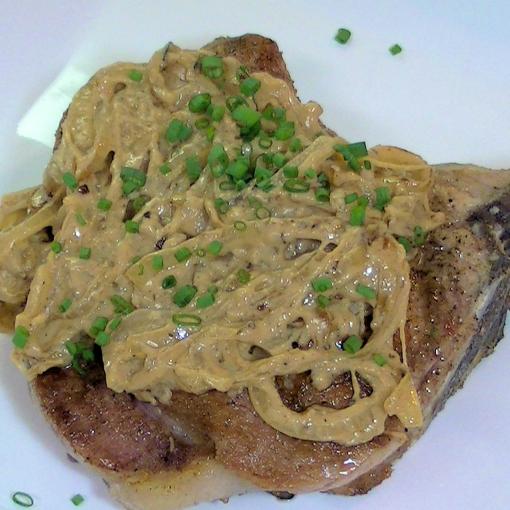 Zwiebel Senf Kotelett braten