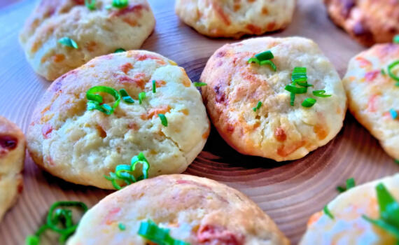 Käse Bisquits mit Cheddar
