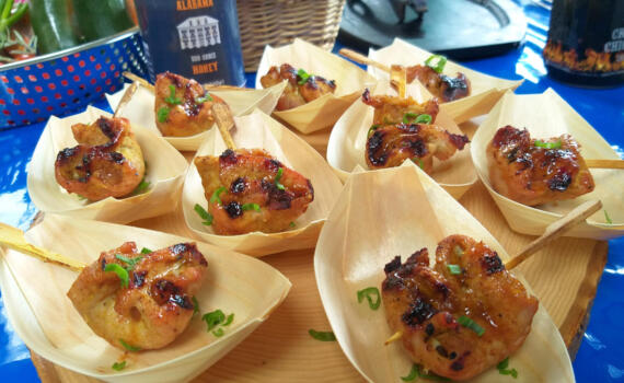 Fingerfood vom Grill-Aprikose-im-Schweinemaentelchen