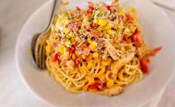 Puten Paprika Sauce mit Mais