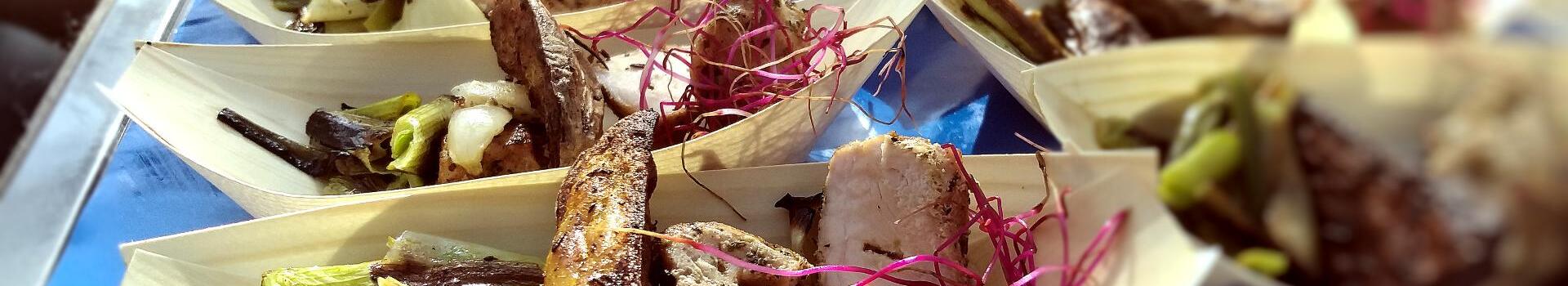 Gyros mit Rosmarinkartoffeln u. Frühlingszwiebeln