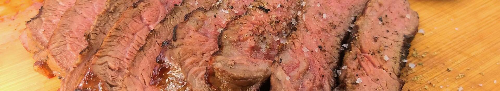 Steak mit Kaffee Gewürz in Trachen